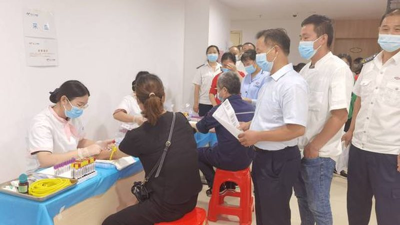 老年人体检：自费项目与医保项目的差异解析